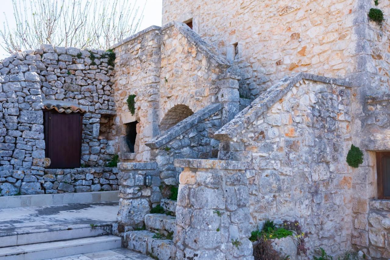 Masseria Montepaolo Dimora Di Charme Конверсано Экстерьер фото